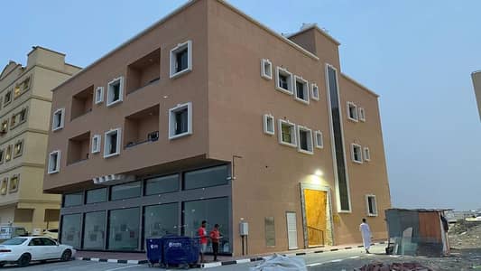 Shop for Rent in Al Jurf, Ajman - For rent a commercial store in Ajman Al Jurf 2, an annual rent of 11 thousand, near the Chinese market, an area of ​​450 sqft