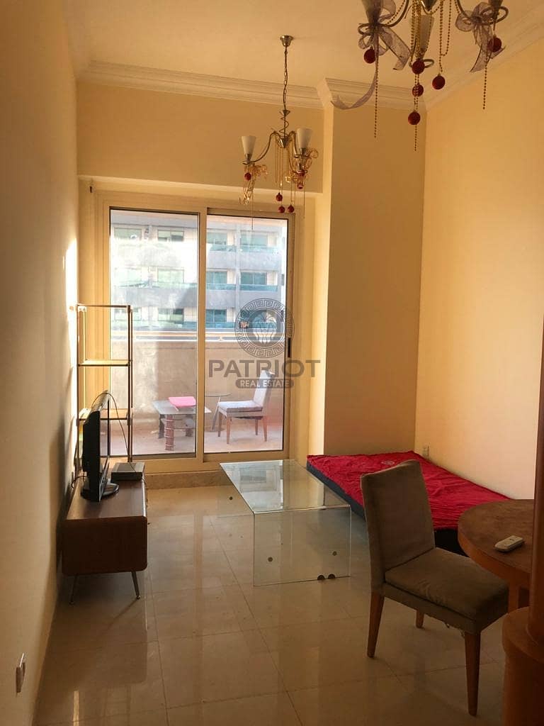 SPACIOUS 1 BHK|FAMILY BUILDING|WELL MAINTAINED BUILDING
