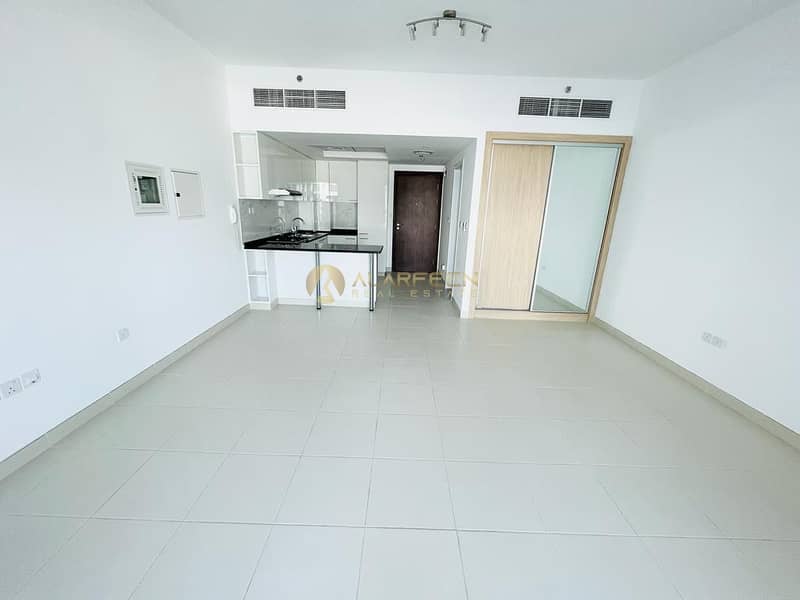 Bright & Spacious | Hot Deal | Ready To Move