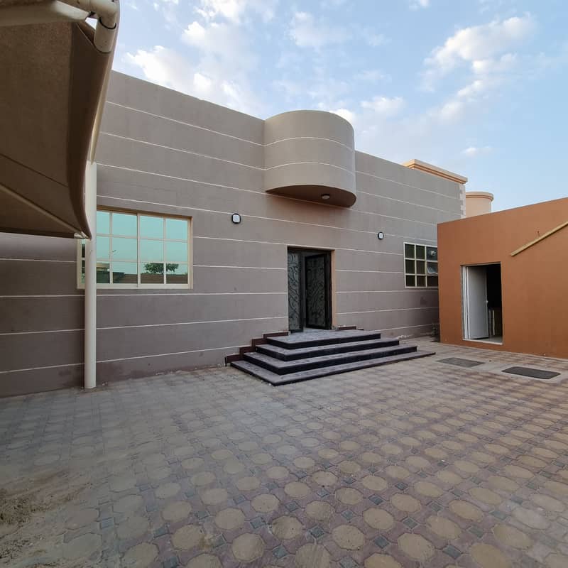 4bhk ground floor villa in al khalidya including water electri