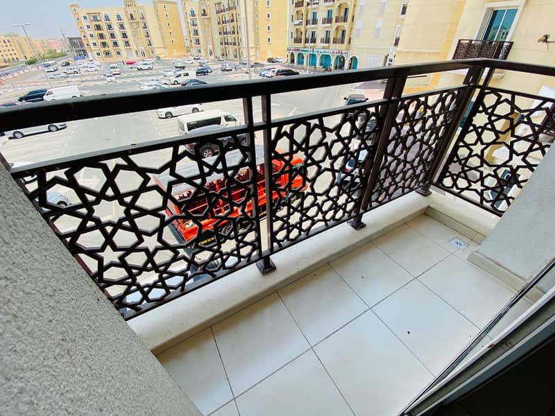 شقة في الحي الإماراتي المدينة العالمية 1 غرف 32000 درهم 6235600 شقة في الحي الإماراتي المدينة العالمية 1 غرف 32000 درهم 6235600