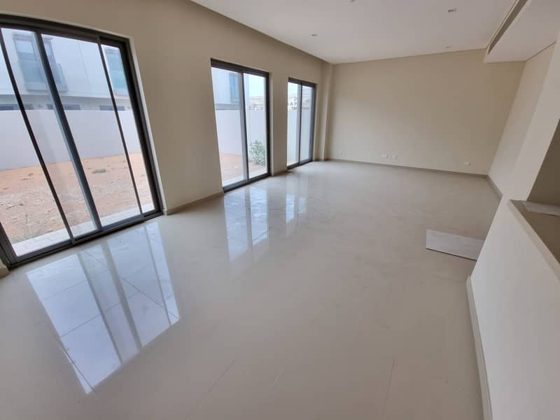 Lavish Brand New 3bhk Premium Villa With Maid Room  For Sale In Al Zahia