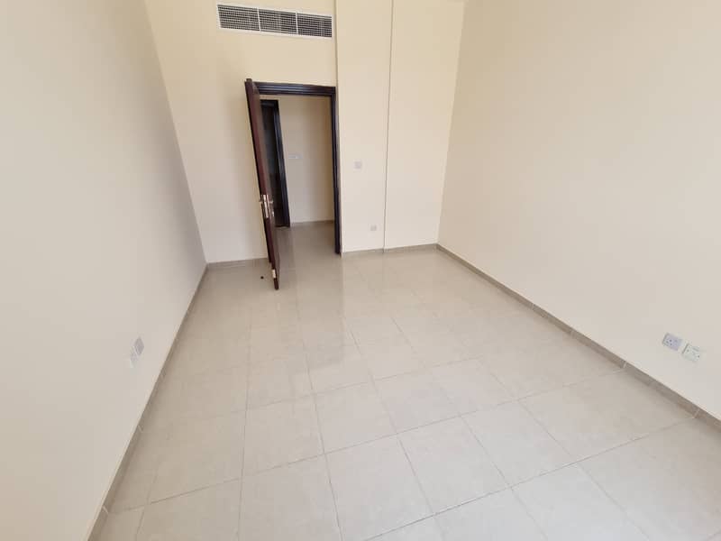 Квартира в Мувайле，Аль Захия, 1 спальня, 23000 AED - 6175772