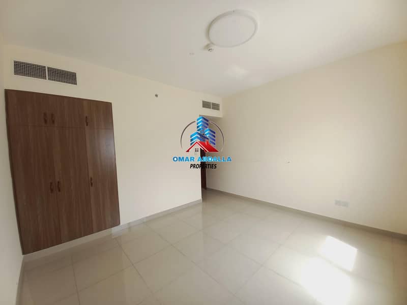 INDEPENDENCE OFFER°|° LAVISHED 1BHK APARMENT WITH BALCONY ! PARKING ! 30 DAYS FREE