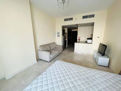 Studio for Rent in Business Bay, Dubai - Fully Furnished | Bright Studio | Ready to Move in