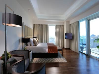 شقة فندقية  للايجار في الصفوح، دبي - Studio Premier