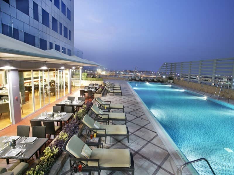 8 Aqua Cafe Terrace with Pool