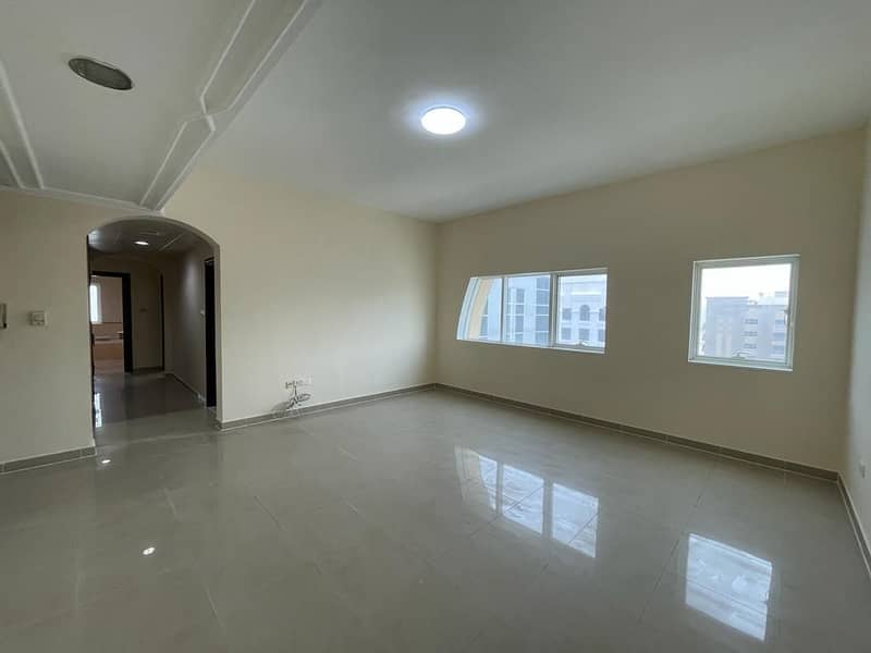 شقة فاخرة غرفتين وصالة للإيجار في برج P-171  –ابو ظبي –معسكر آل نهيان شرق (25 ) قطعة (C )