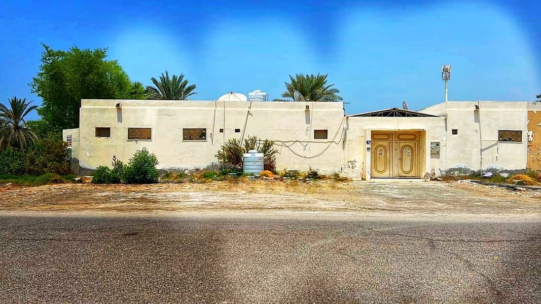 Arabic House for sale in Umm Al Quwain