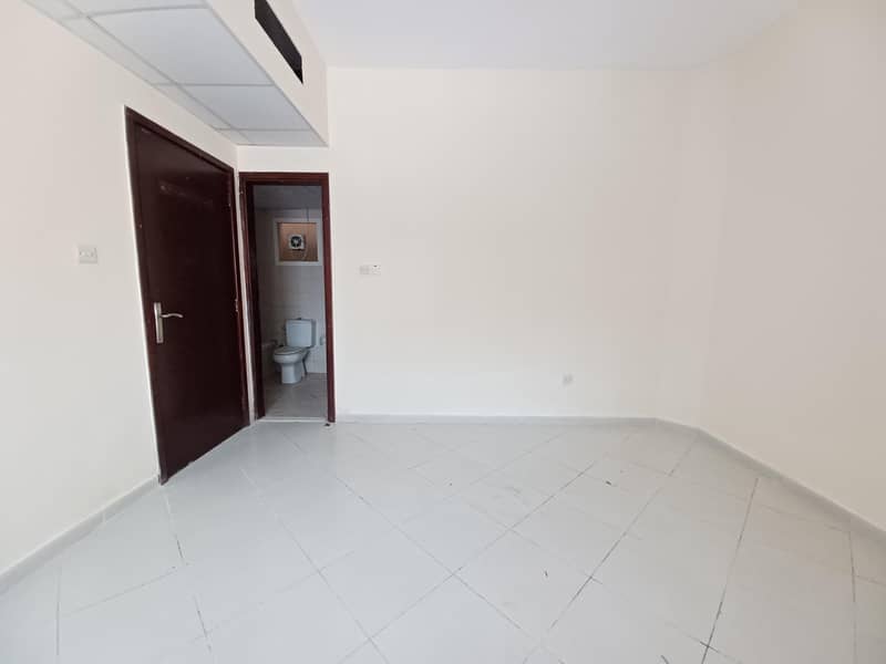 شقة في تجارية مويلح 1 غرف 20999 درهم 6249794 شقة في تجارية مويلح 1 غرف 20999 درهم 6249794