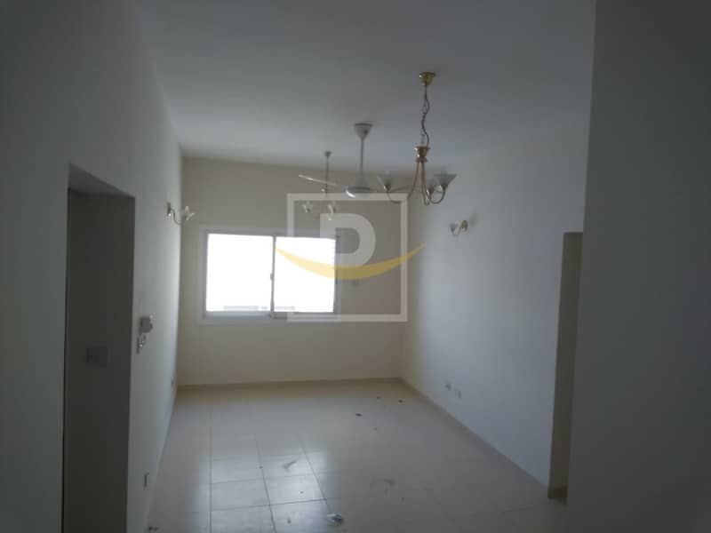 Well maintained building in Al Quoz 4 l For Family at very affordable rent in 12 equal installment s