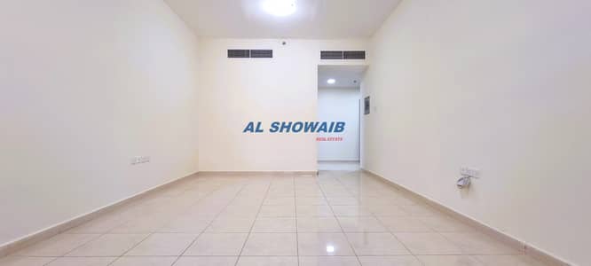 Studio for Rent in Bur Dubai, Dubai - STUNNING 380 SQ-FT STUDIO NEAR SHARAF DG METRO