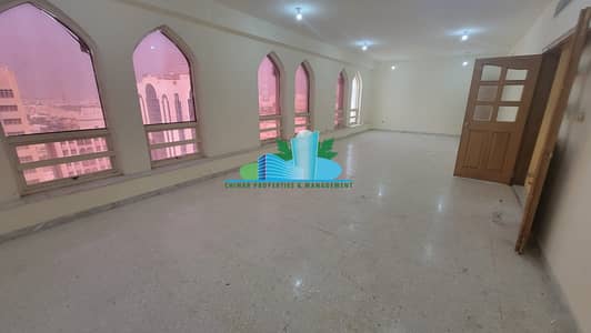 فلیٹ 3 غرف نوم للايجار في شارع المطار، أبوظبي - شقة في شارع المطار 3 غرف 85000 درهم - 6250513