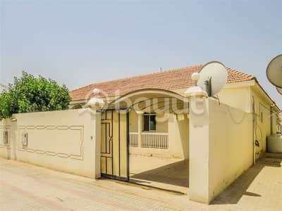 2 Bedroom Villa for Rent in Al Ramlah, Umm Al Quwain - Villa 2 Bedrooms & Hall For Rent Residential Family