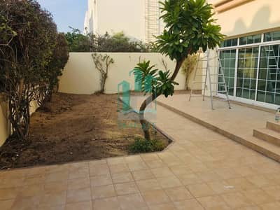 Spacious and Bright modern 4 bedroom plus maid  villa with pool and gym in Umm SUqeim 2