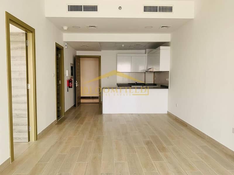 BRAND NEW 1 BHK APARTMENT FOR SALE IN A LUXURIOUS BUILDING|