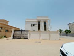 Villa for rent very clean on three streets and rail with air conditioners in Jasmine