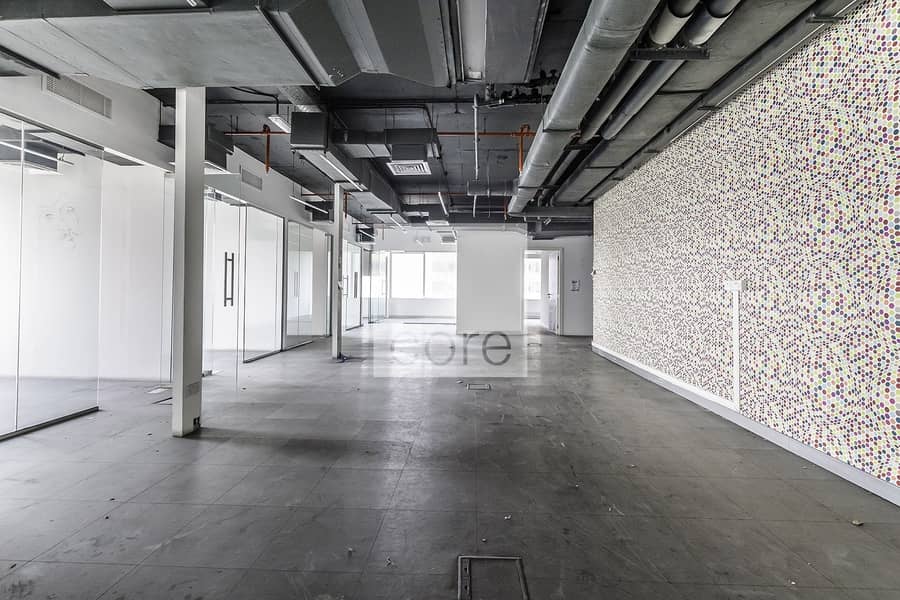 Office on mid-floor | Business Central A