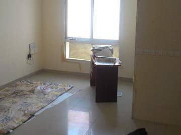 Spacious 1 Bedroom Apartment For Rent In Deira Bayut Com