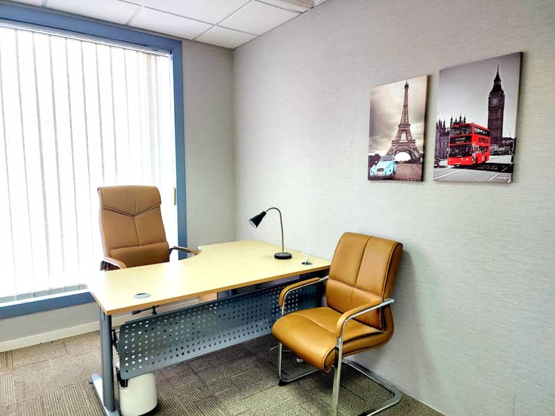 Luxurious Office with all inclusive !