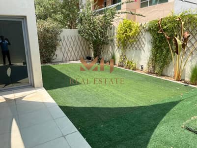 Private Garden | Spacious | Modern and Stylish