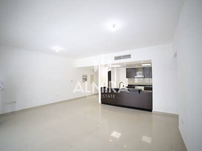 2 Bedroom Flat for Sale in Al Reef, Abu Dhabi - Built-in Wardrobes | Ready to Move |   Storage Area