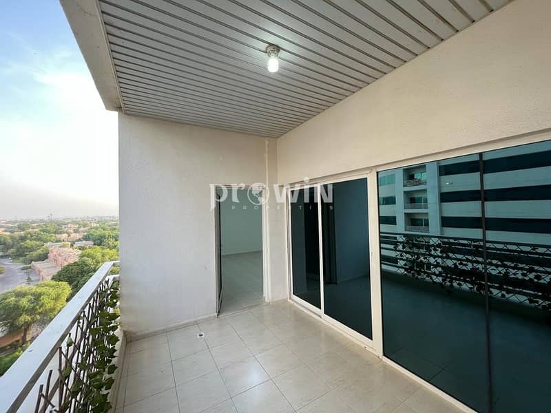 CHILLER FREE  | HUGE BALCONY AND LIVING AREA WITH LAUNRY STORAGE | READY TO MOVE IN | HOT DEAL GRAB NOW !!!!!!!