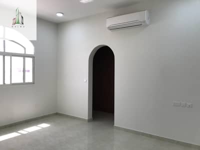 فلیٹ 4 غرف نوم للايجار في مدينة الفلاح‬، أبوظبي - شقة في مدينة الفلاح‬ 4 غرف 74000 درهم - 5070747