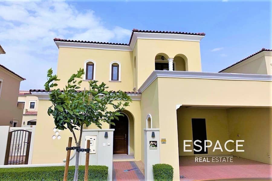 Vacant | Landscaped | 4 Bedrooms | Modern