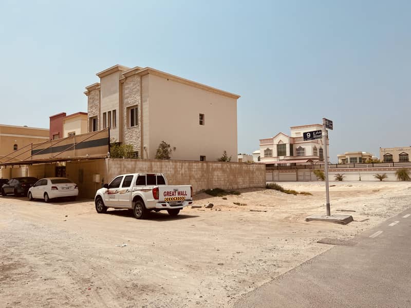 For sale villa Al Fisht Sharjah close to the excellent sea Al Heera