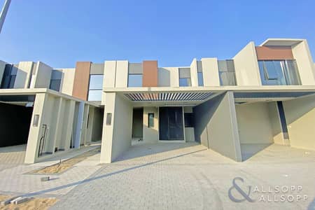 3 Bedroom Villa for Sale in Dubailand, Dubai - Park View | Ready March 2023 | Open Plan