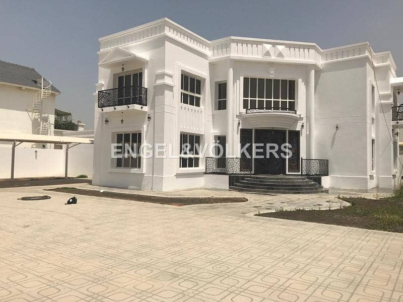 New large 7bedroom villa with guesthouse
