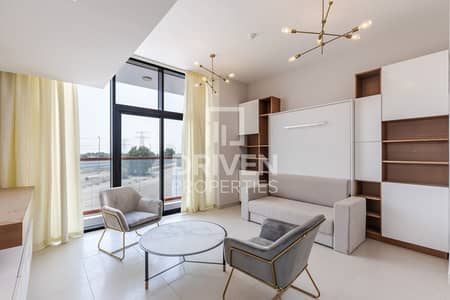 2 Bedroom Flat for Sale in Dubai Residence Complex, Dubai - Spacious and Convertible Unit | For Sale