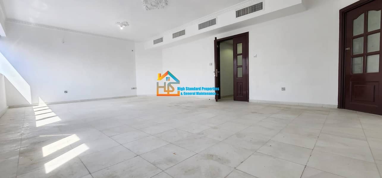 Квартира в улица Аль Фалах, 4 cпальни, 85000 AED - 6252288