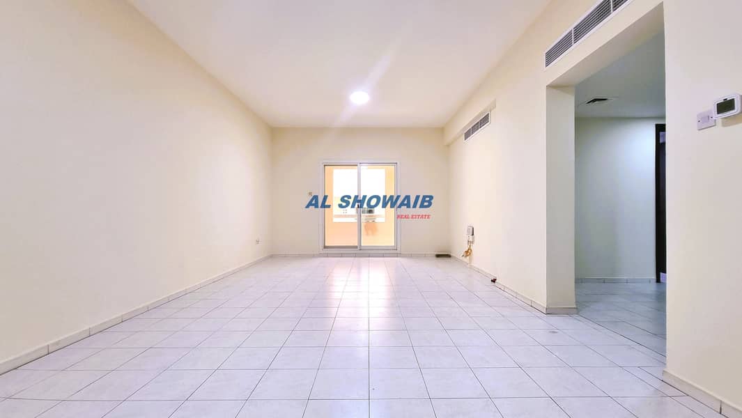 شقة في عود ميثاء،بر دبي 3 غرف 75000 درهم - 6214948