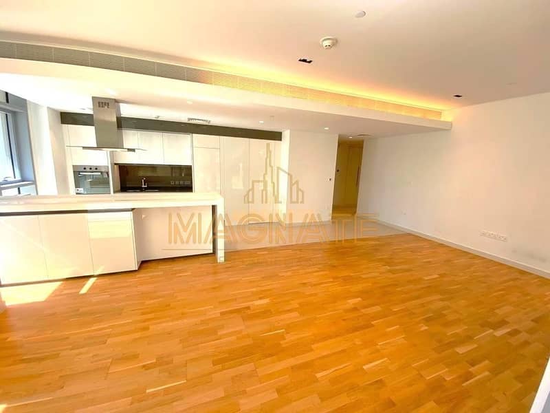 Exclusive | Open Fitted Kitchen| Vacant on Transfer