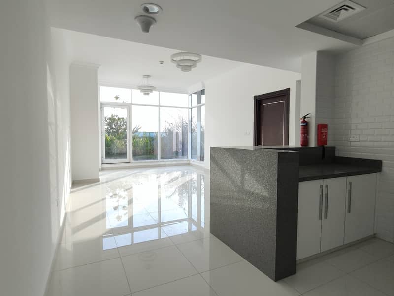 شقة في مجمع دبي ريزيدنس 1 غرفة 46000 درهم - 6266687