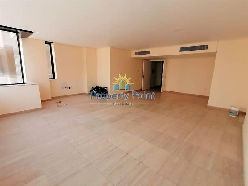 Direct from the Owner | 1 Month FREE | Large 3-bedroom Duplex Apartment | Maids Rm | Hamdan Street