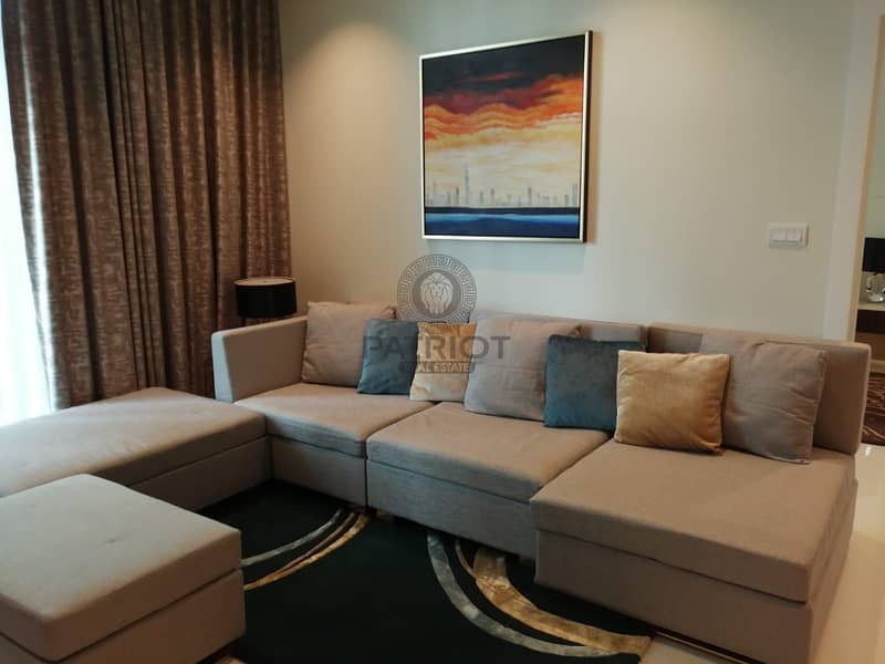fully furnished one bedroom apartment with lake view