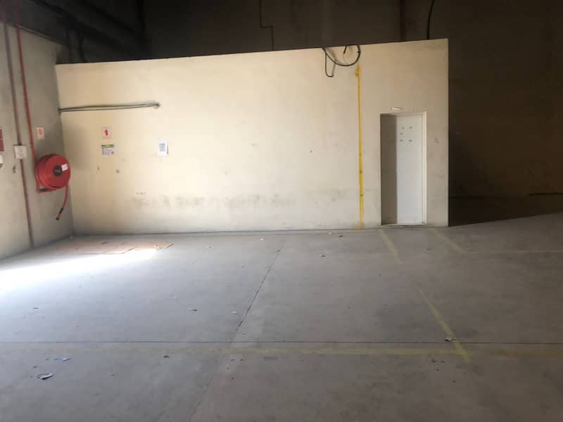 Al Quoz Industrial Area 12,120 Sq. Ft warehouse with ready cold storage