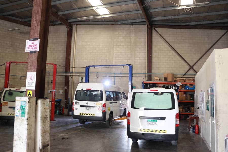 Amazing  warehouse| fully fitted| with offices