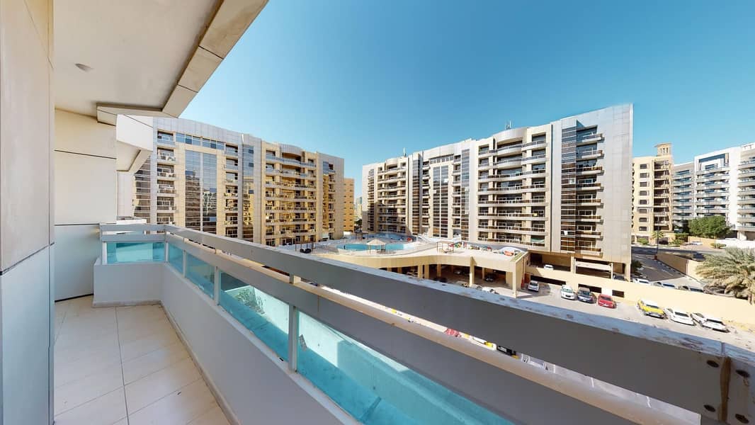 Balcony | Shared pool | Covered parking