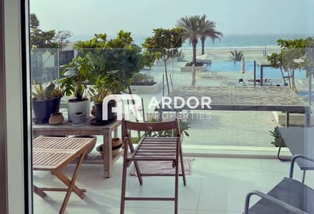 2 Bedroom Flat for Sale in Saadiyat Island, Abu Dhabi - 2BR Unit Beachfront | Beach Access | Full Sea View