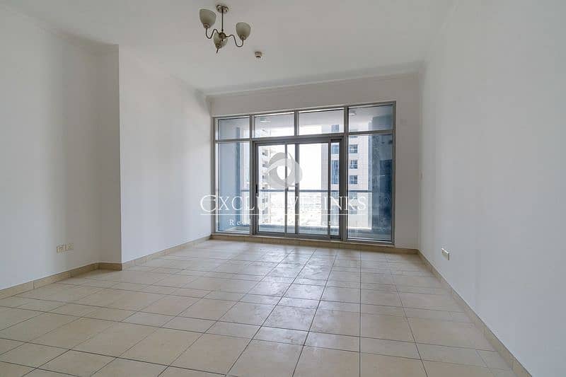 Bright and Spacious 1 Bed | Vacant and Ready