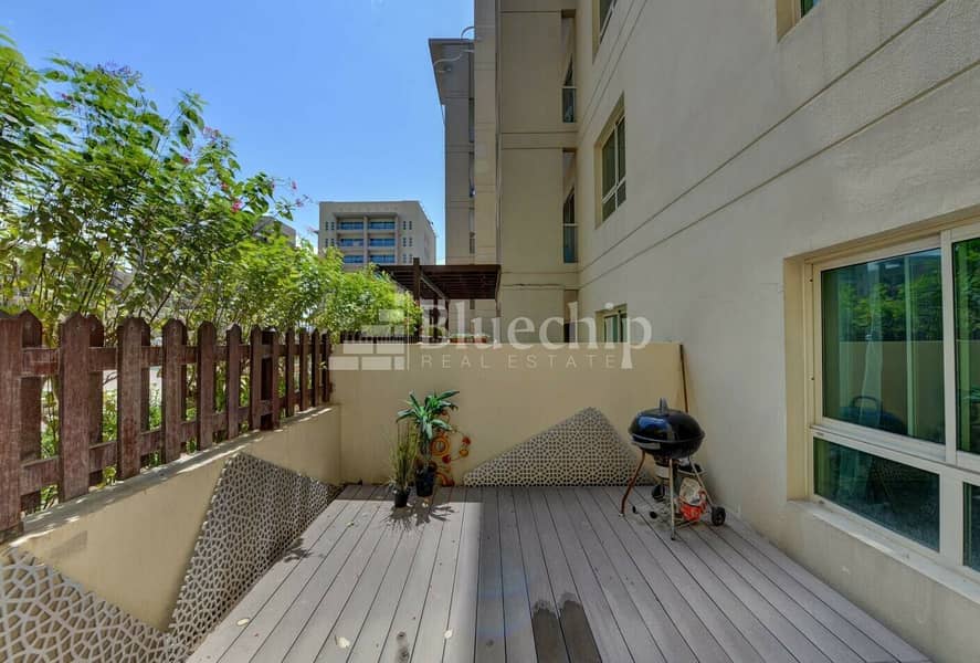 1 BHK with courtyard / Immaculate