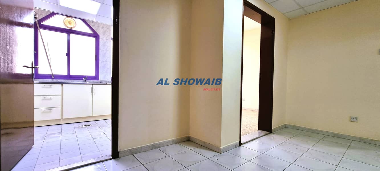 Квартира в Бур Дубай，Аль Гуотба, 1 спальня, 42000 AED - 6271995