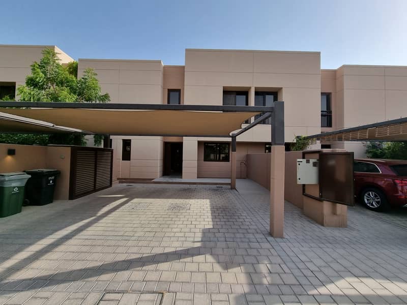 Stunning 3 bedroom Villa With Maid Room + Store Room Available for Rent In Al Zahia