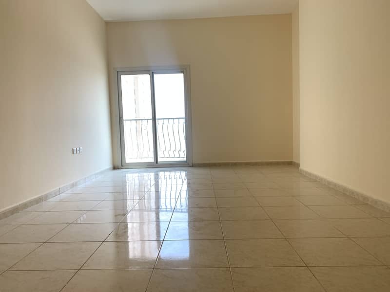 1 month free 2bhk with wardrobes with balcony rent 30k in 6chqs