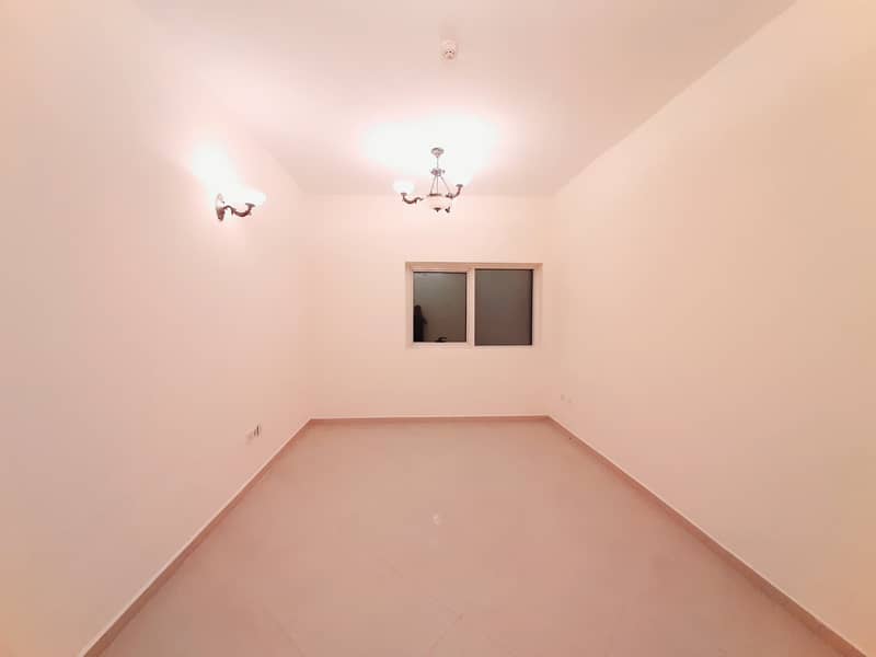 1 Month Free Near Zulykha hospital 1bedroom 2 baths central gas parking rent 32k