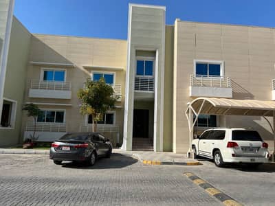 4 Bedroom Villa for Rent in Khalifa City, Abu Dhabi - Modern style deluxe 4 BHK villa with  private Garden+ backyard + pool + GYM